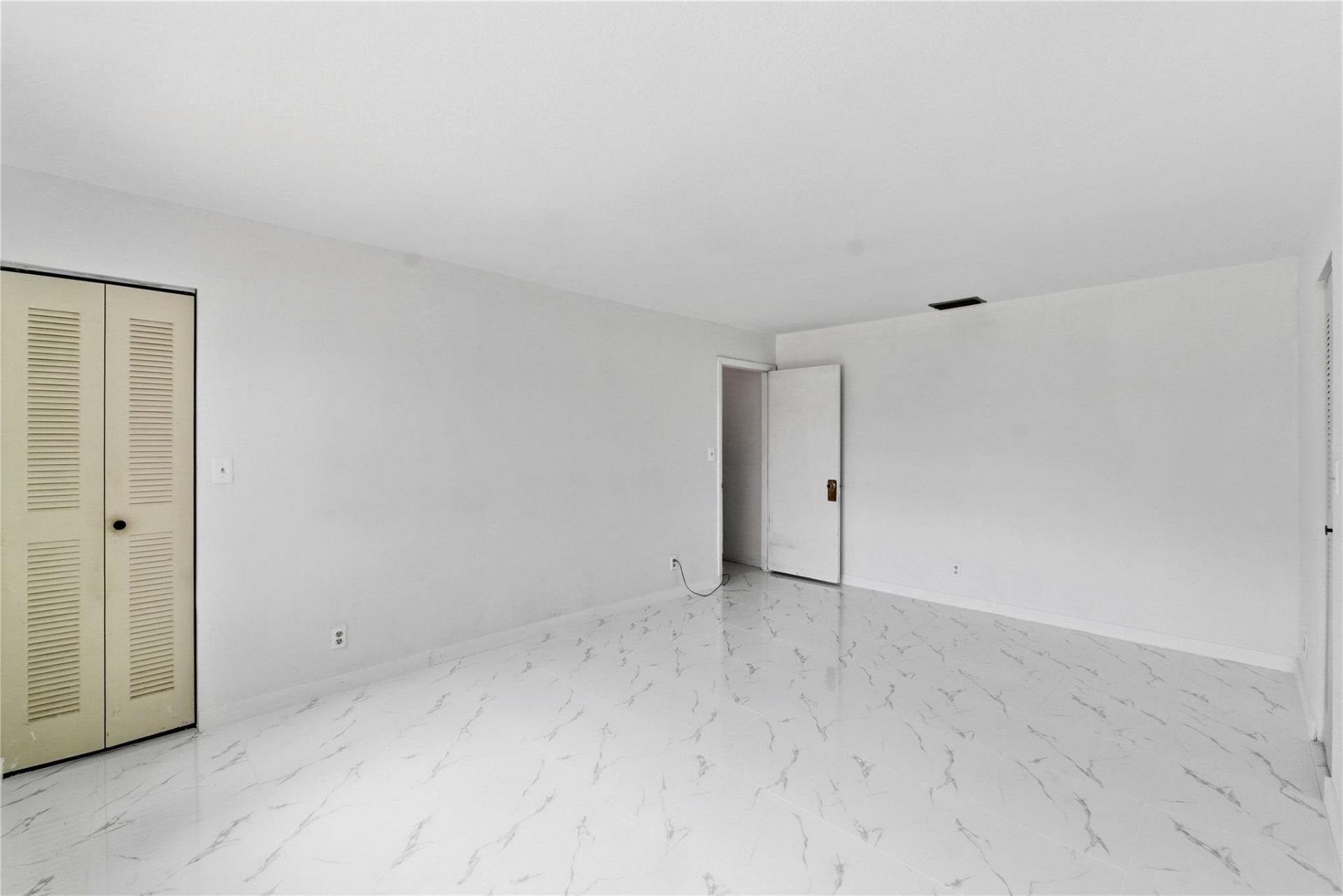 7520 NW 88th Terrace, Tamarac, FL 33321 Photo