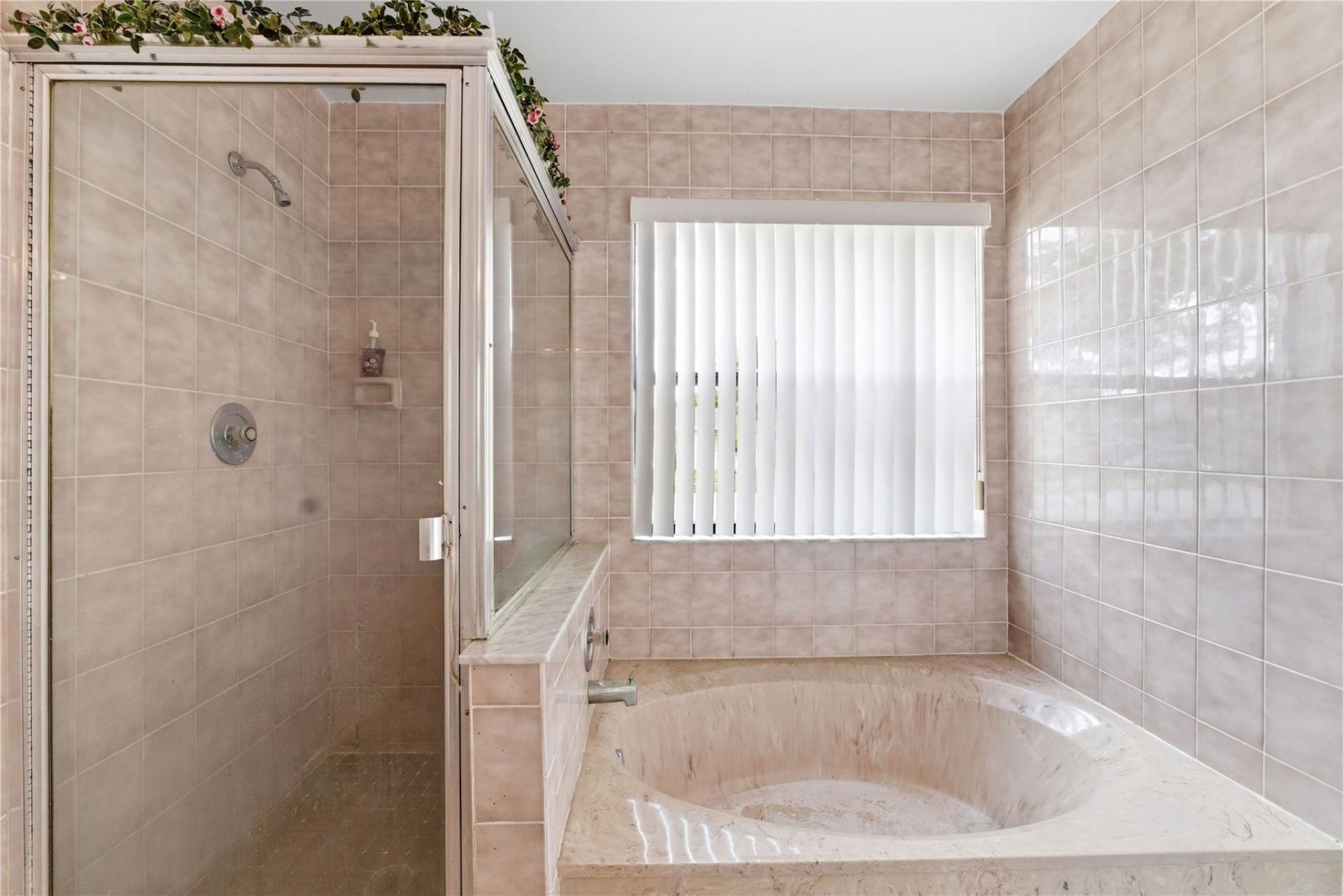 7520 NW 88th Terrace, Tamarac, FL 33321 Photo