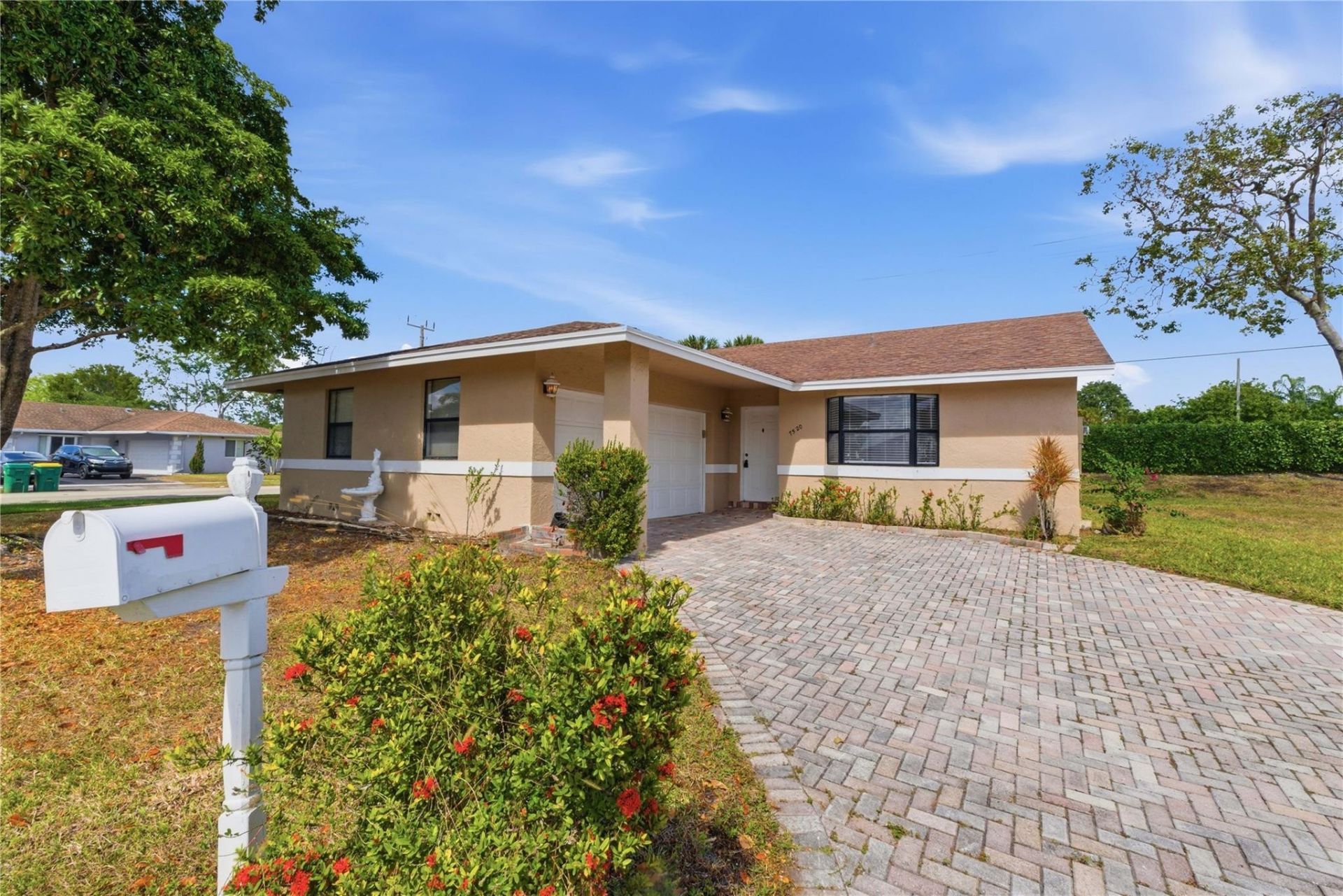 7520 NW 88th Terrace, Tamarac, FL 33321 Photo