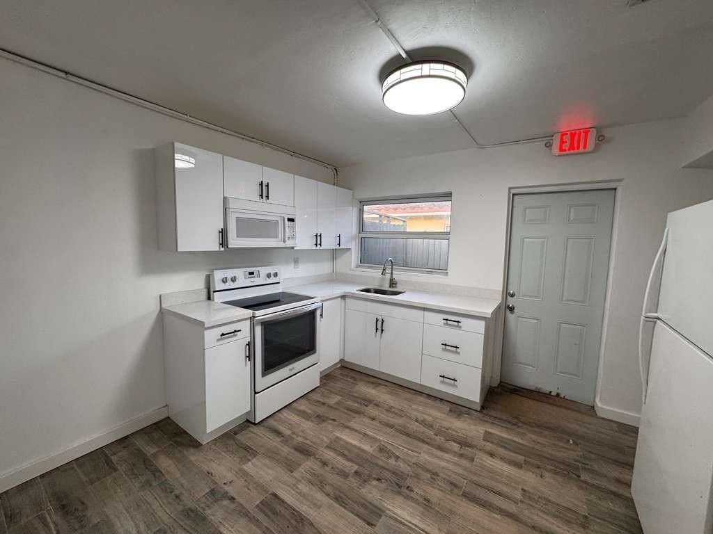 3350 Powerline Road, Unit 2, Fort Lauderdale, FL 33309 Photo