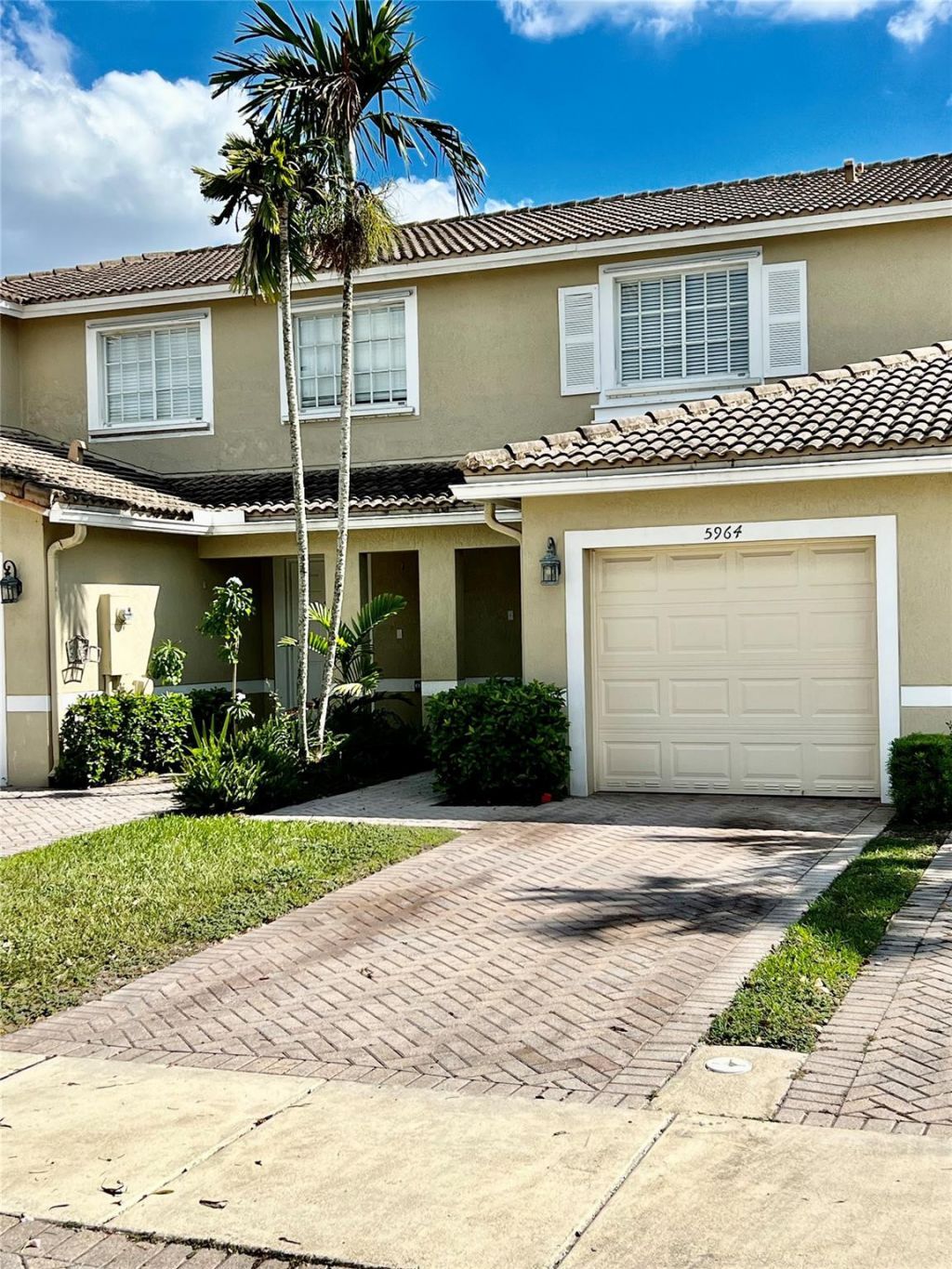 5964 Abbey Road, Unit 5964, Tamarac, FL 33321 Photo