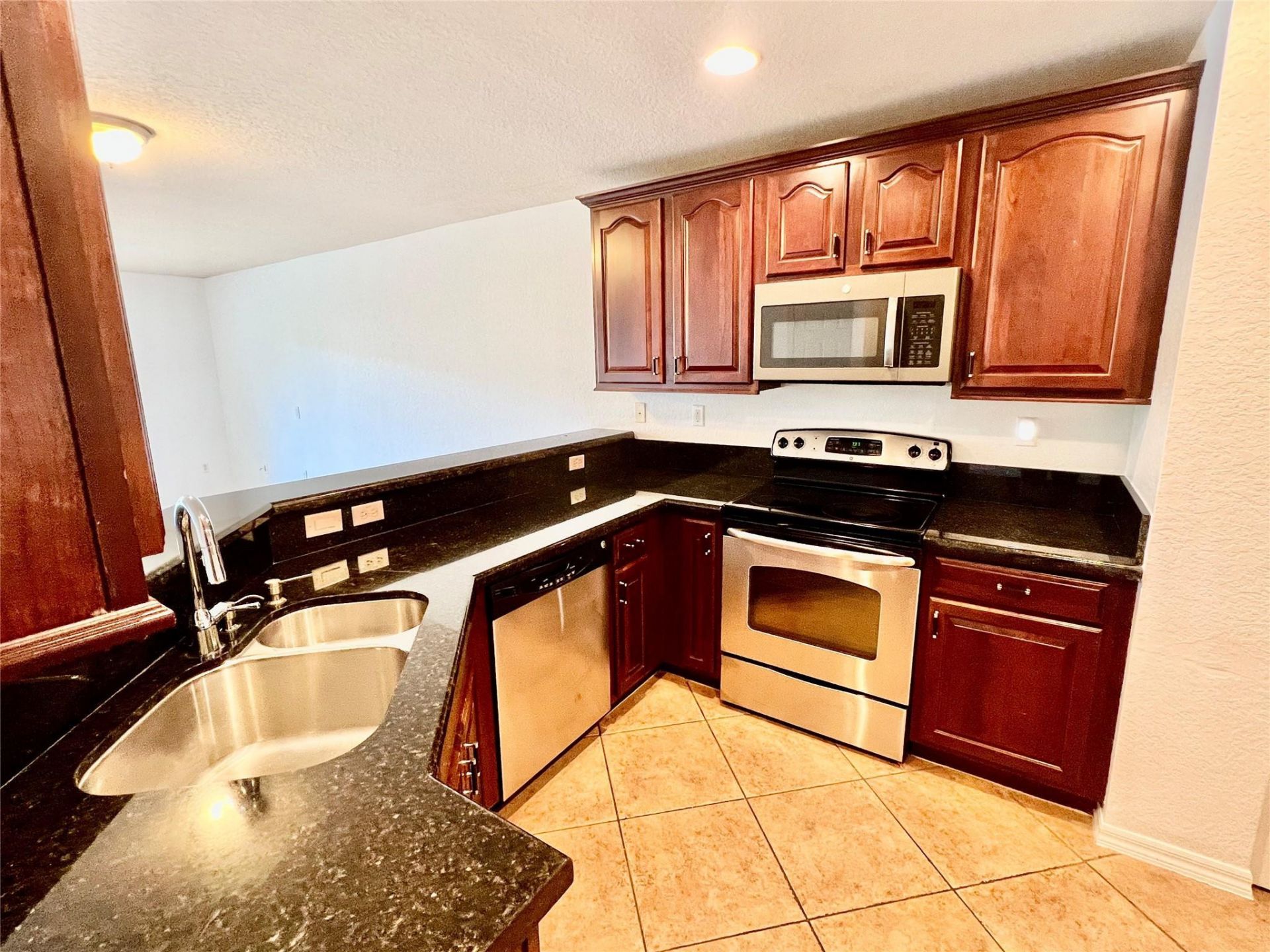 5964 Abbey Road, Unit 5964, Tamarac, FL 33321 Photo