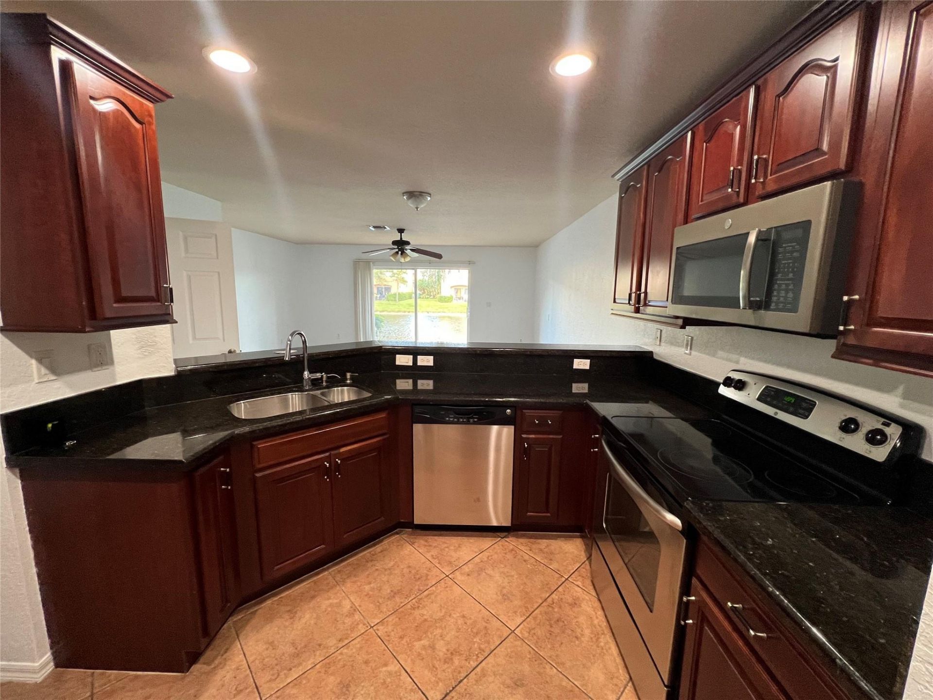 5964 Abbey Road, Unit 5964, Tamarac, FL 33321 Photo