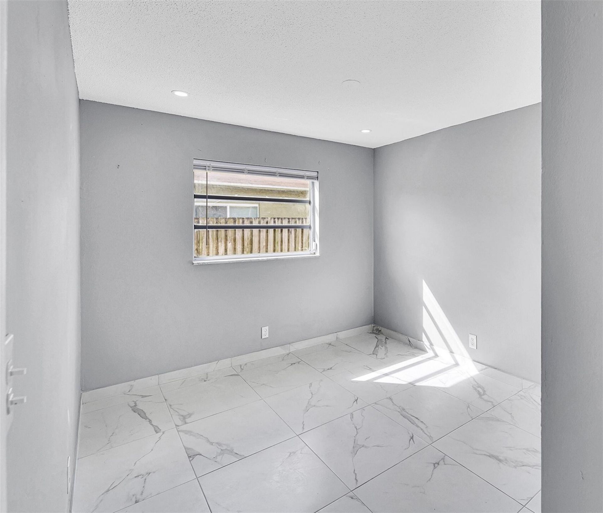 4681 SW 43rd Terrace, Fort Lauderdale, FL 33314 Photo