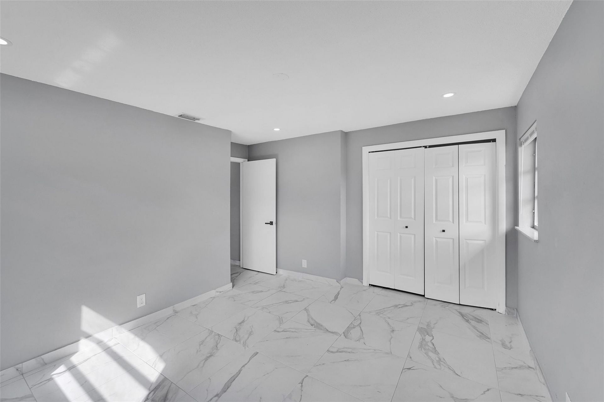 4681 SW 43rd Terrace, Fort Lauderdale, FL 33314 Photo