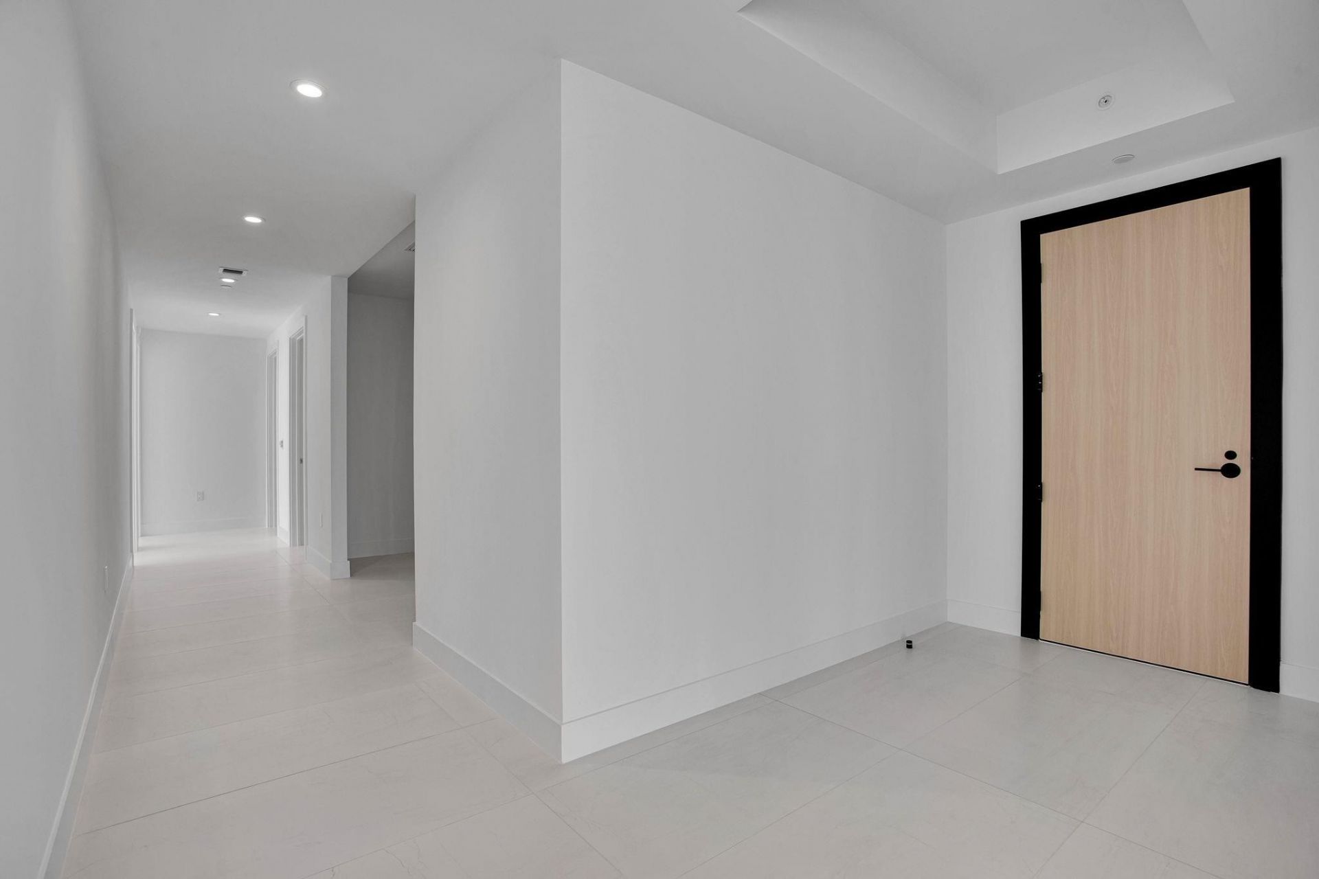 151 N Seabreeze Blv, Unit E-2501, Fort Lauderdale, FL 33304 Photo