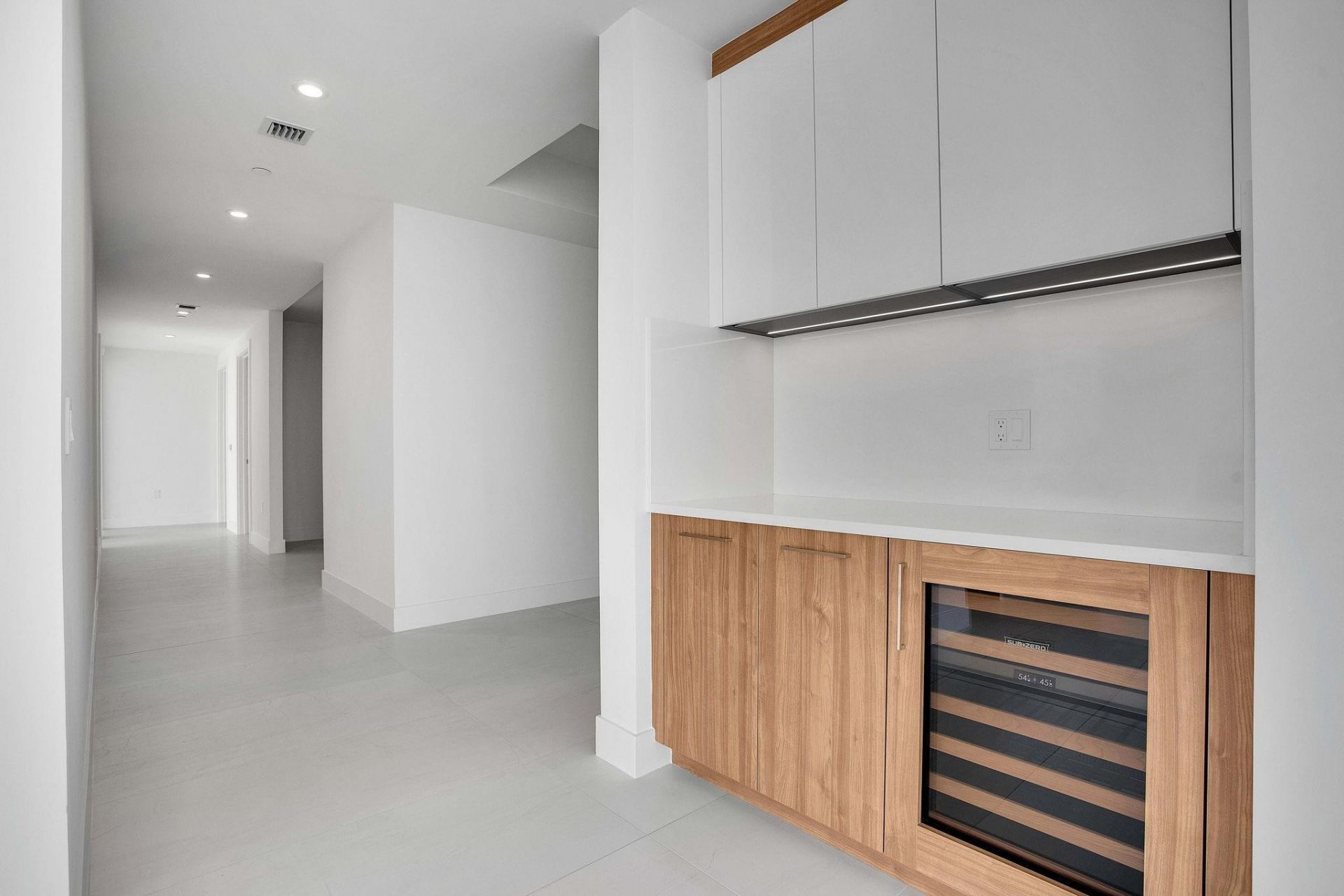 151 N Seabreeze Blv, Unit E-2501, Fort Lauderdale, FL 33304 Photo