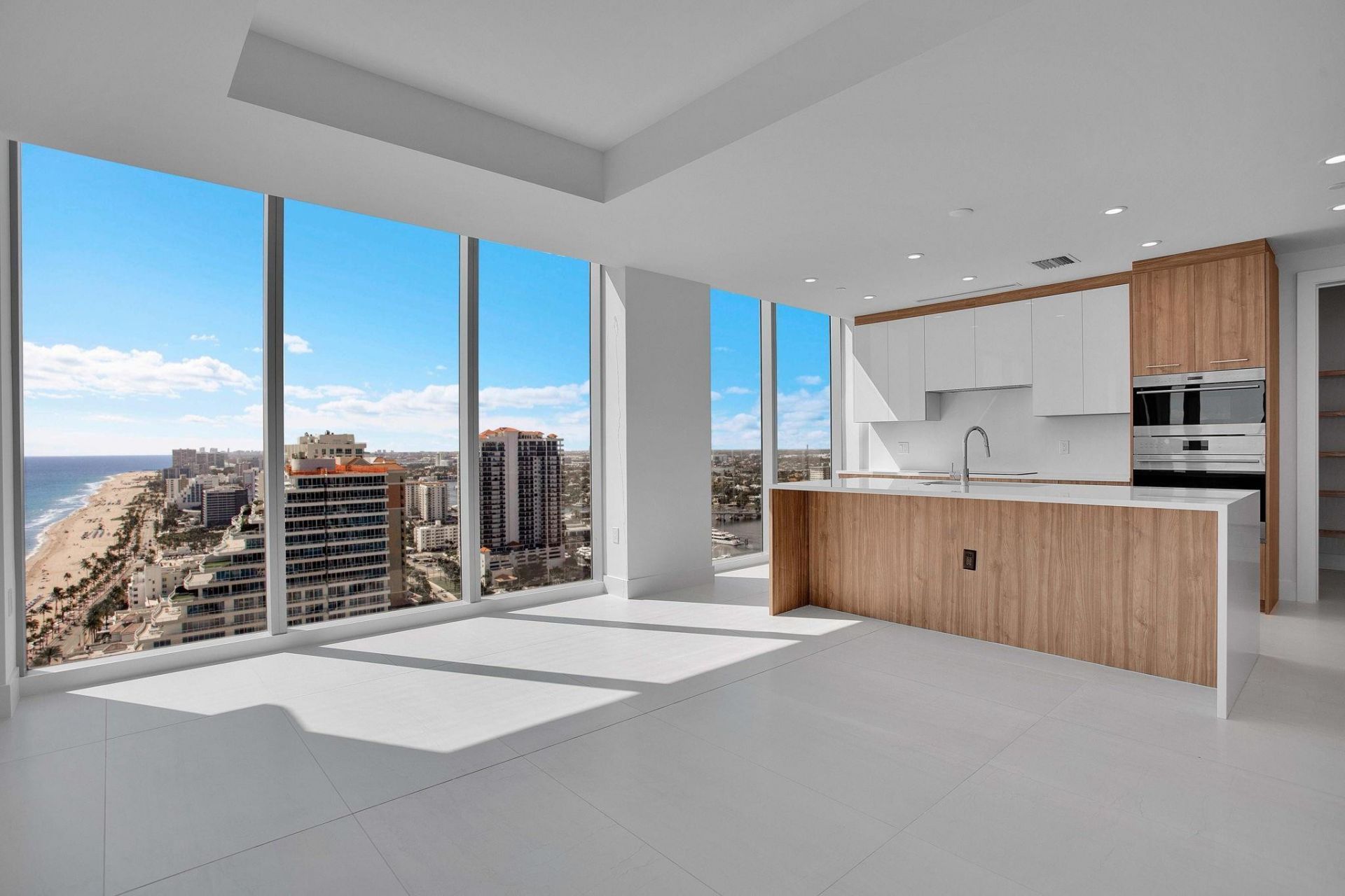 151 N Seabreeze Blv, Unit E-2501, Fort Lauderdale, FL 33304 Photo