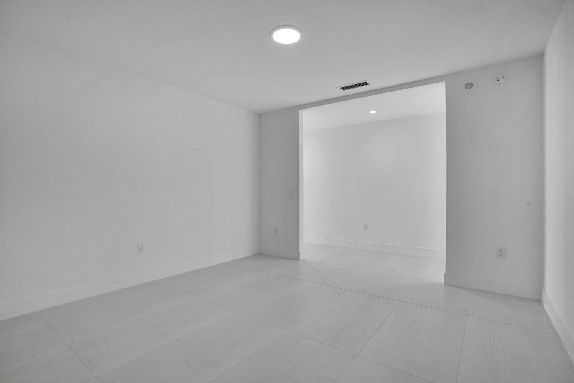 151 N Seabreeze Blv, Unit E-2501, Fort Lauderdale, FL 33304 Photo