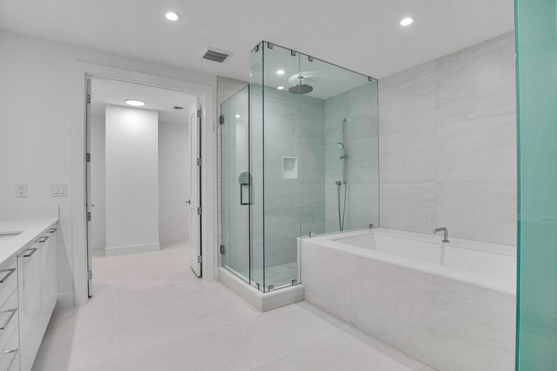 151 N Seabreeze Blv, Unit E-2501, Fort Lauderdale, FL 33304 Photo