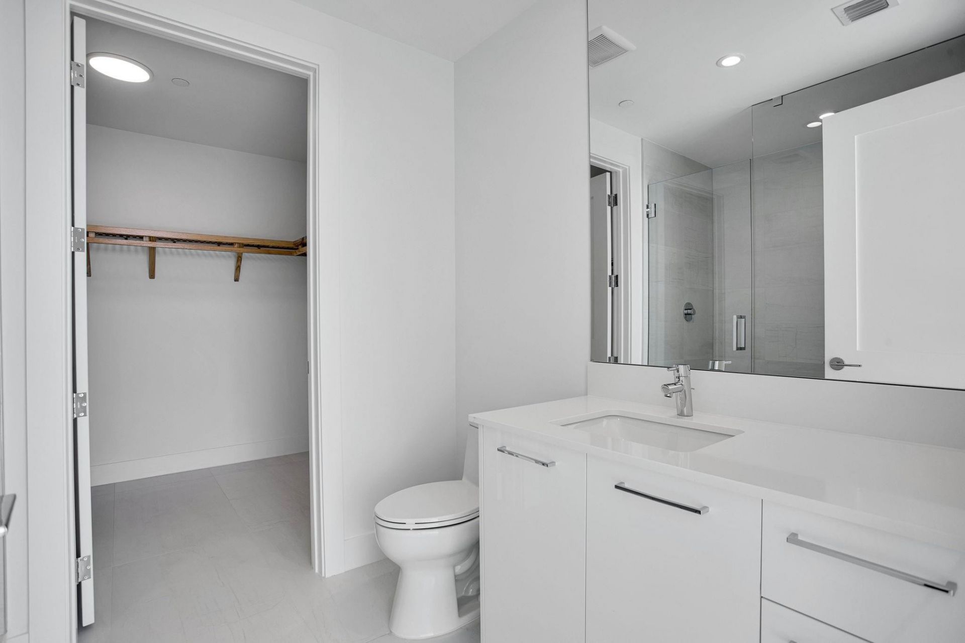 151 N Seabreeze Blv, Unit E-2501, Fort Lauderdale, FL 33304 Photo