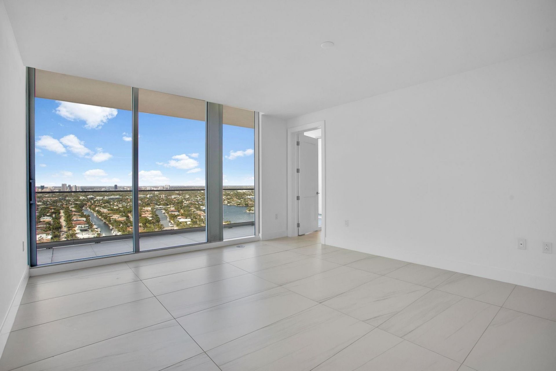 151 N Seabreeze Boulevard, Unit E-2502, Fort Lauderdale, FL 33304 Photo