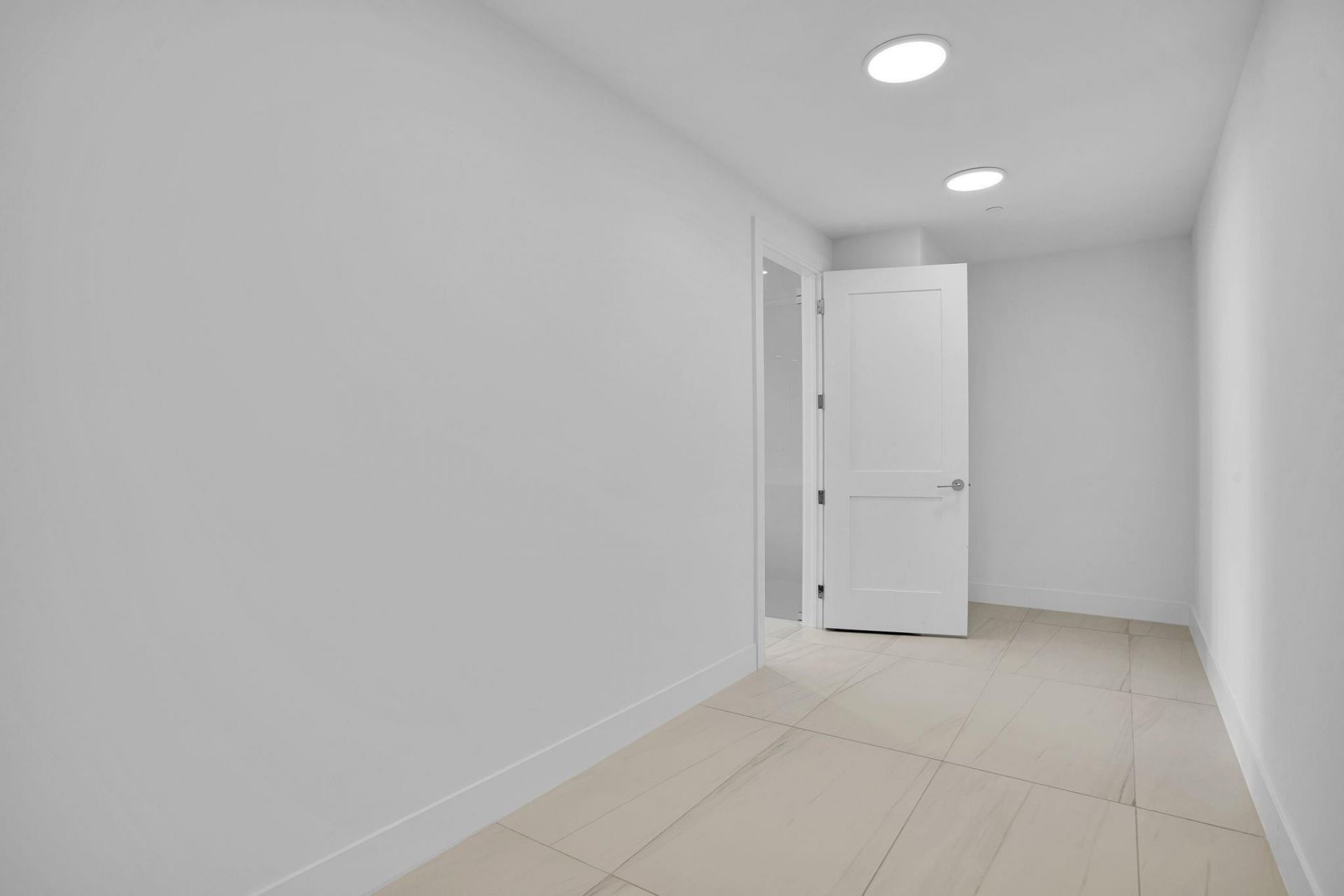 151 N Seabreeze Boulevard, Unit E-2502, Fort Lauderdale, FL 33304 Photo