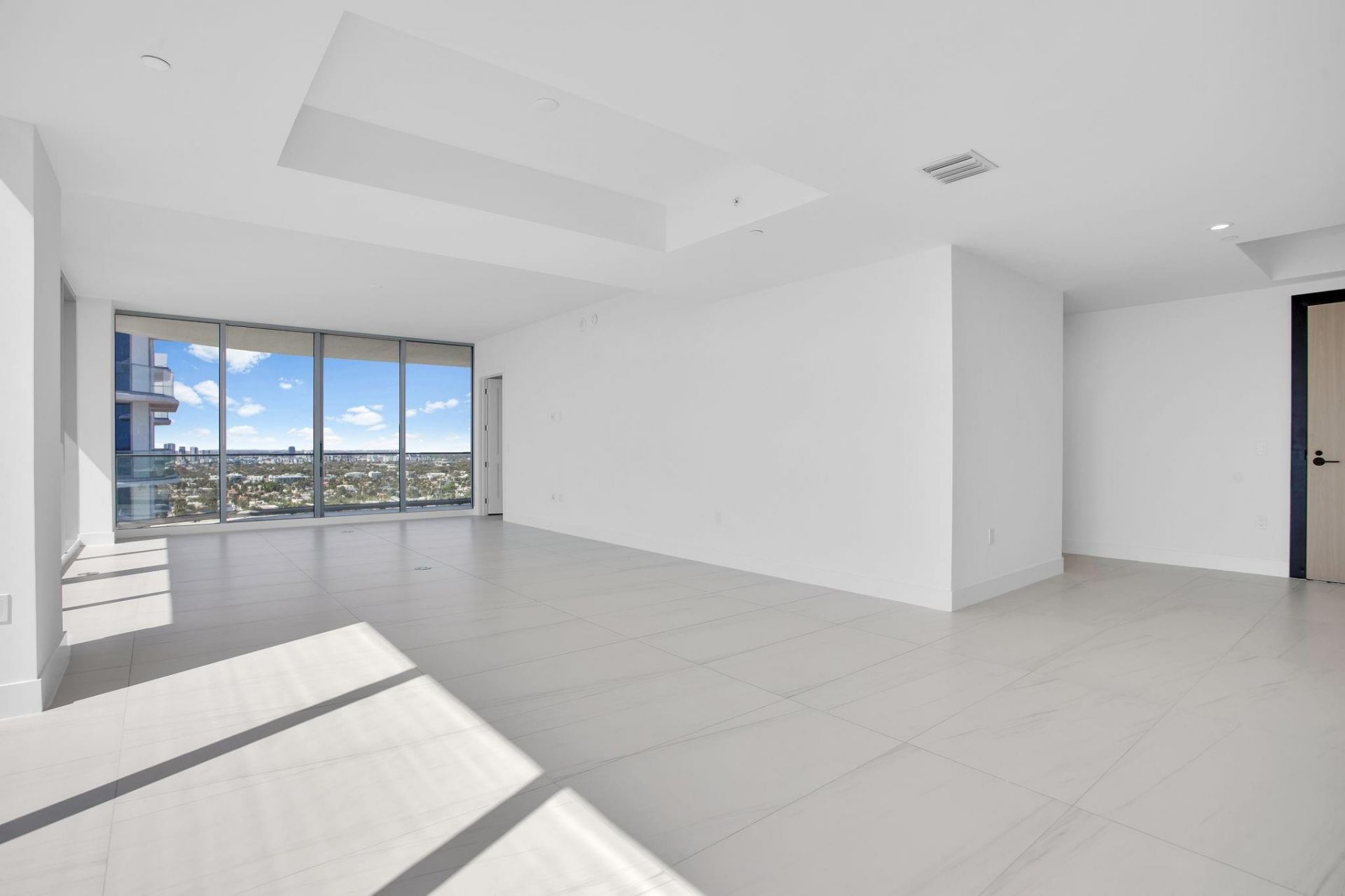 151 N Seabreeze Boulevard, Unit E-2502, Fort Lauderdale, FL 33304 Photo