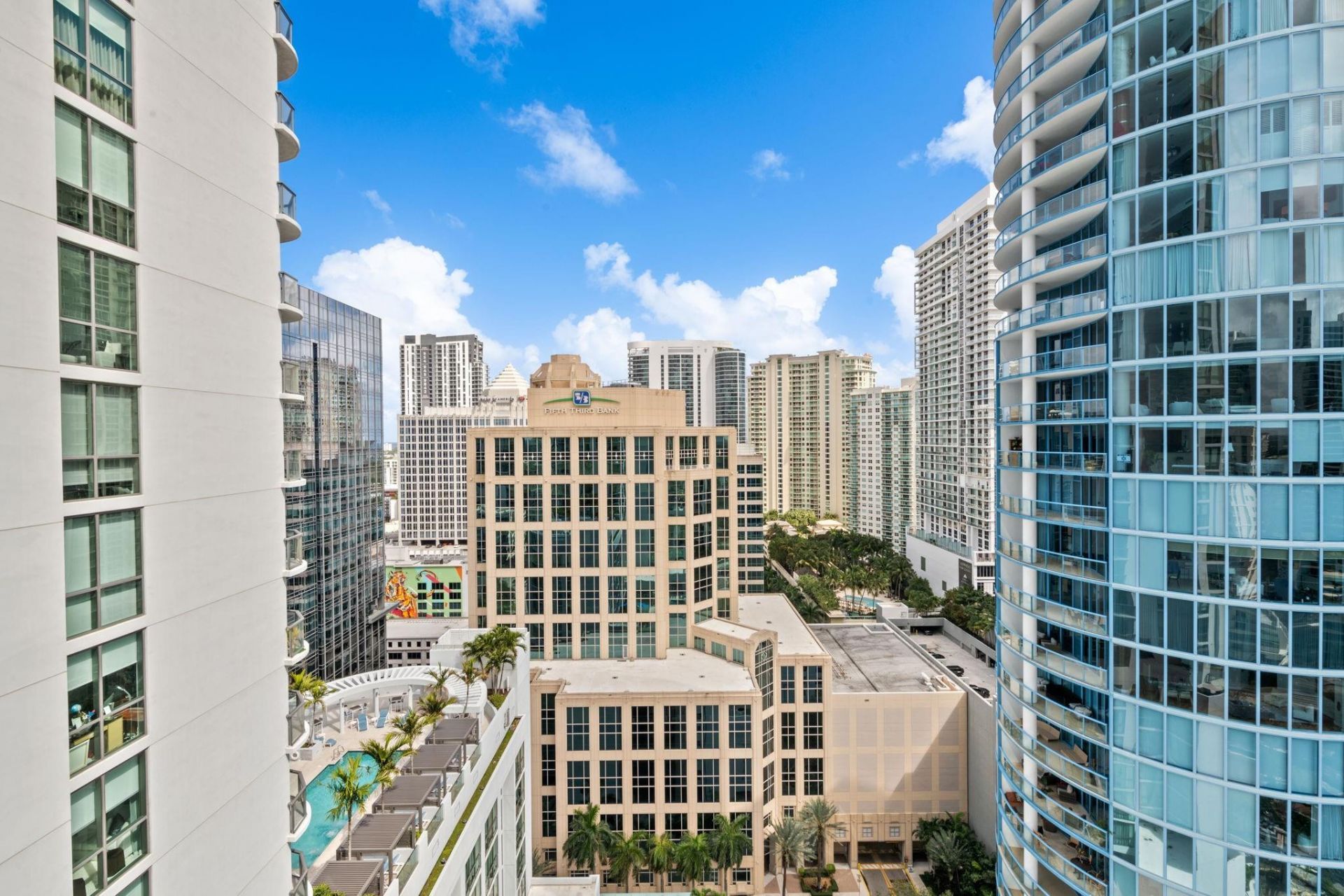 100 E Las Olas Boulevard, Unit 2404, Fort Lauderdale, FL 33301 Photo