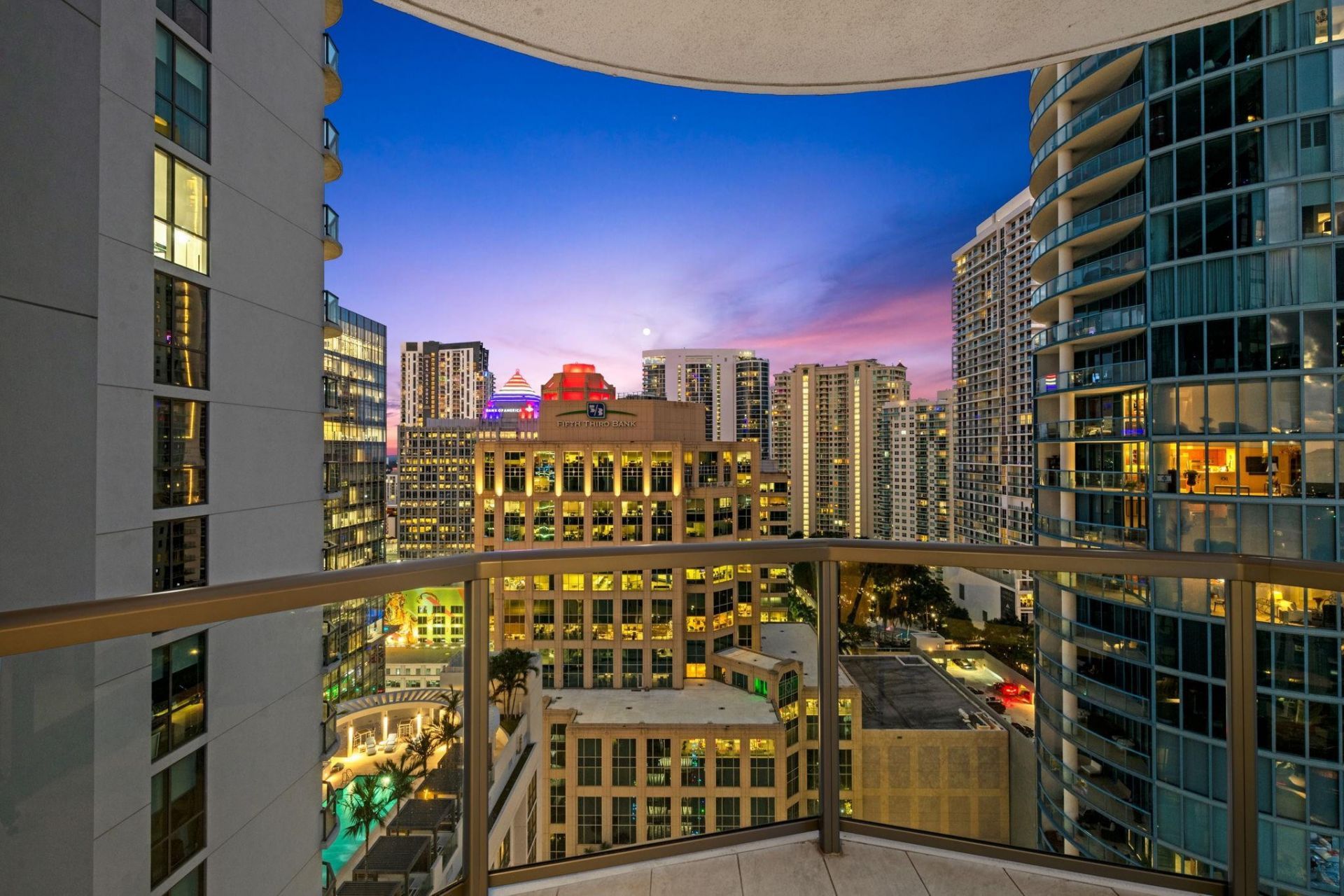 100 E Las Olas Boulevard, Unit 2404, Fort Lauderdale, FL 33301 Photo