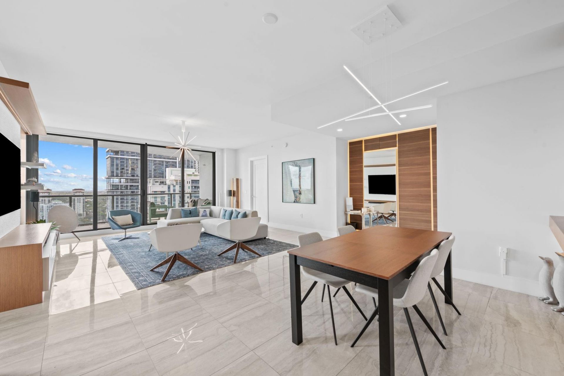 100 E Las Olas Boulevard, Unit 2404, Fort Lauderdale, FL 33301 Photo