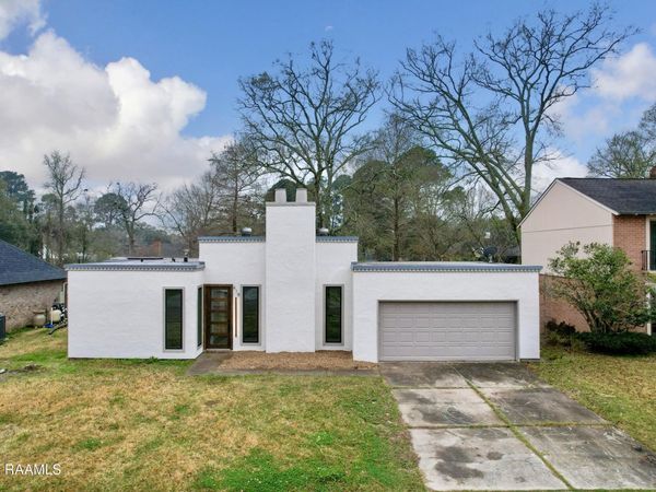 418 Chateau Place , Lafayette, LA 70503