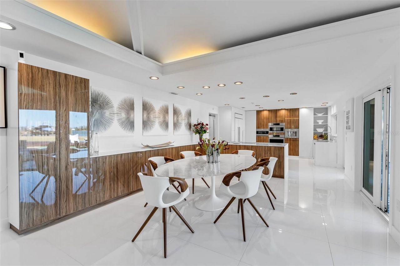 1306 S Lake Shore Drive, Sarasota, FL 34231 Photo