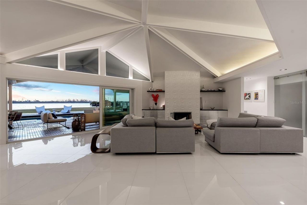 1306 S Lake Shore Drive, Sarasota, FL 34231 Photo