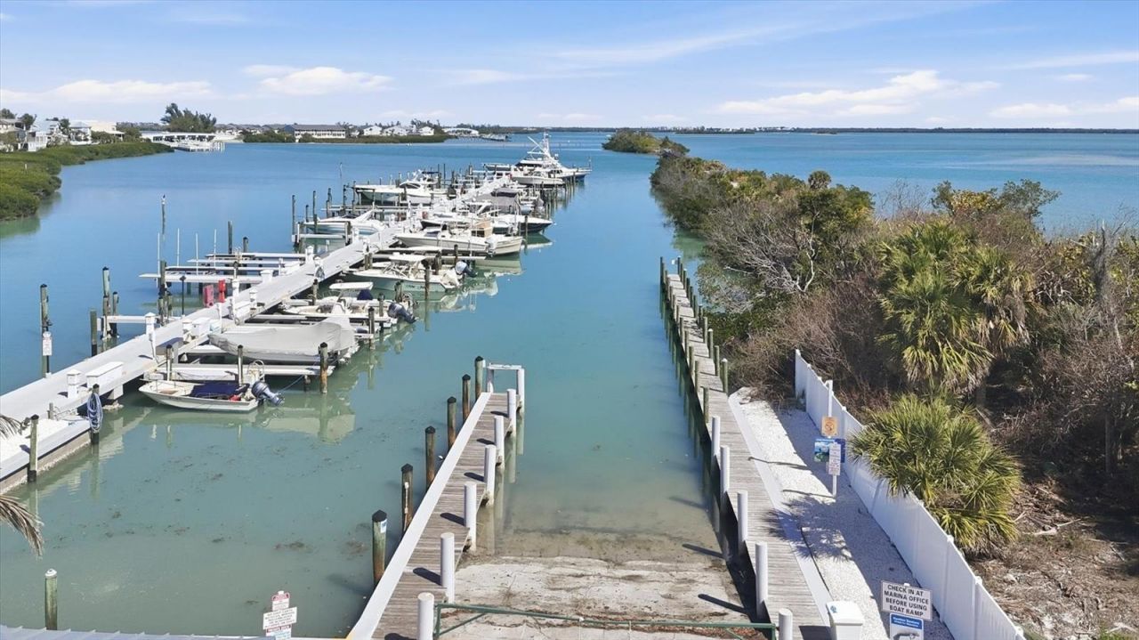 5820 Gasparilla Road, Unit SLIP 25, Boca Grande, FL 33921 Photo