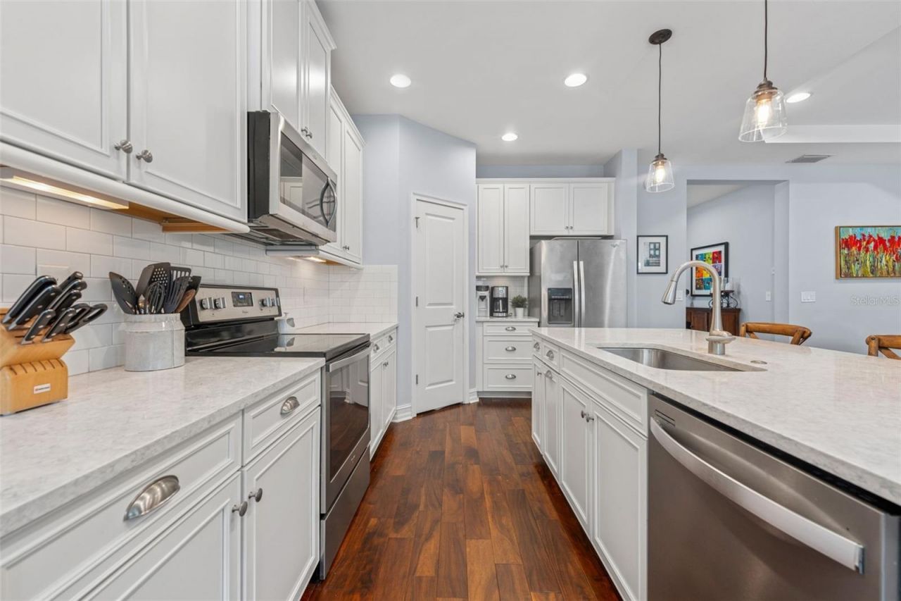 8011 Red Orchard Court, Tampa, FL 33635 Photo