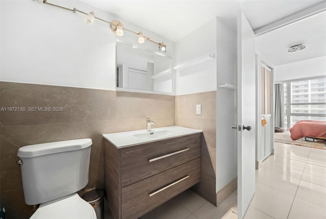 600 NE 36th St , Unit 1815, Miami, FL 33137 Photo