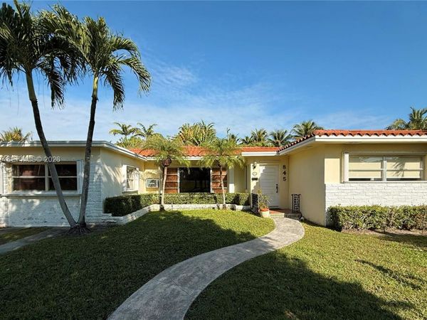 845 Fairway Dr , Miami Beach, FL 33141