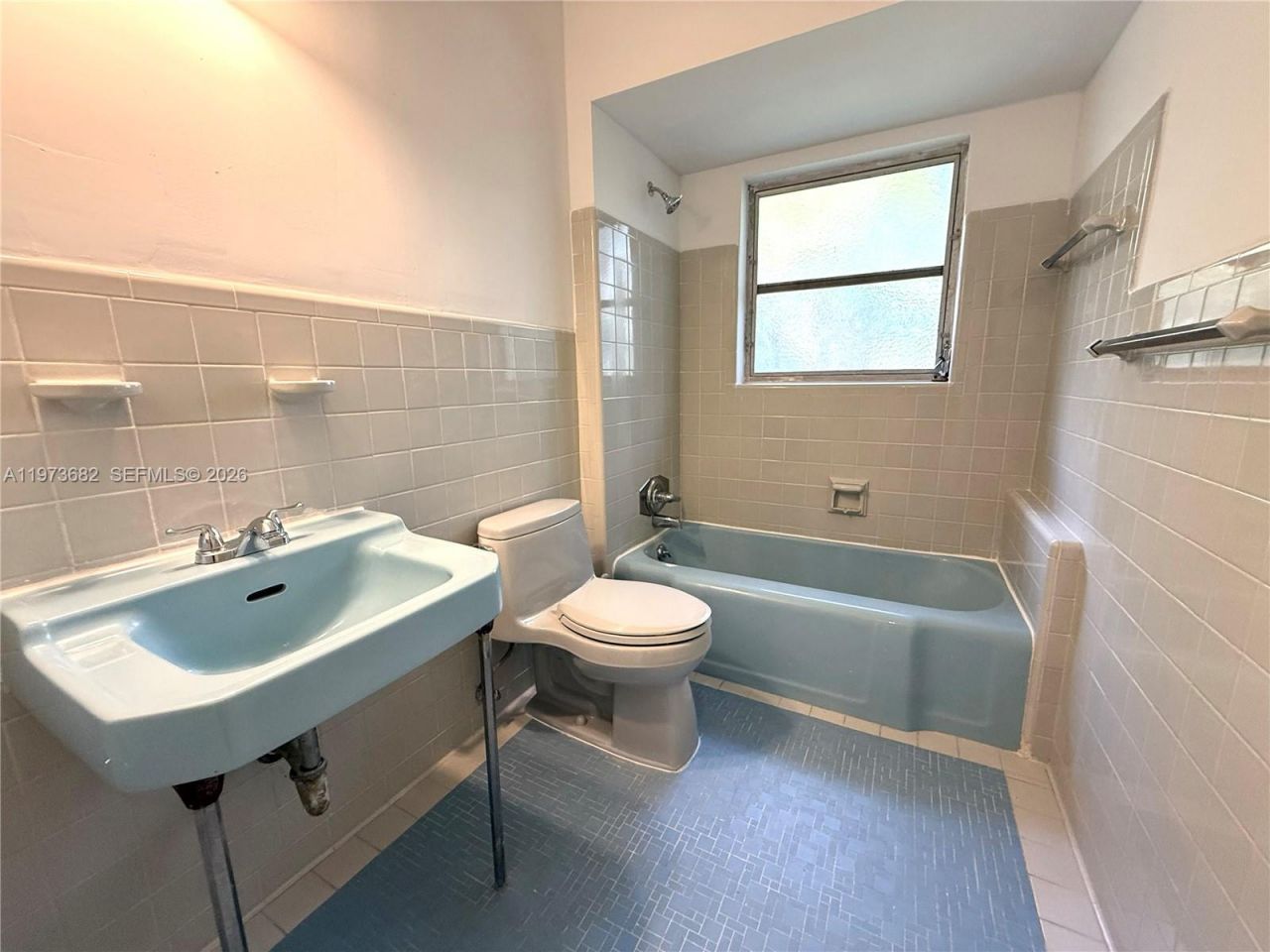 845 Fairway Dr, Miami Beach, FL 33141 Photo