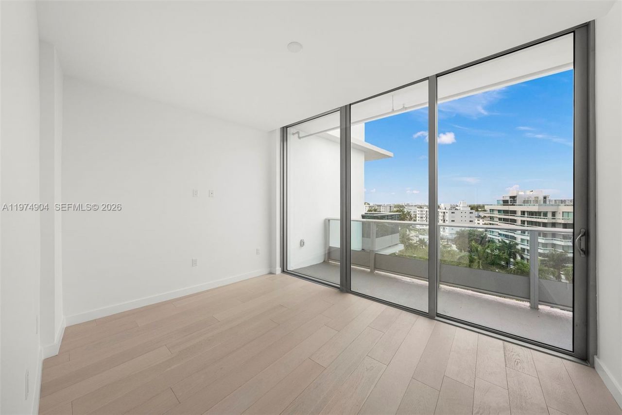 9201 E Bay Harbor Drive, Unit 805, Bay Harbor Islands, FL 33154 Photo