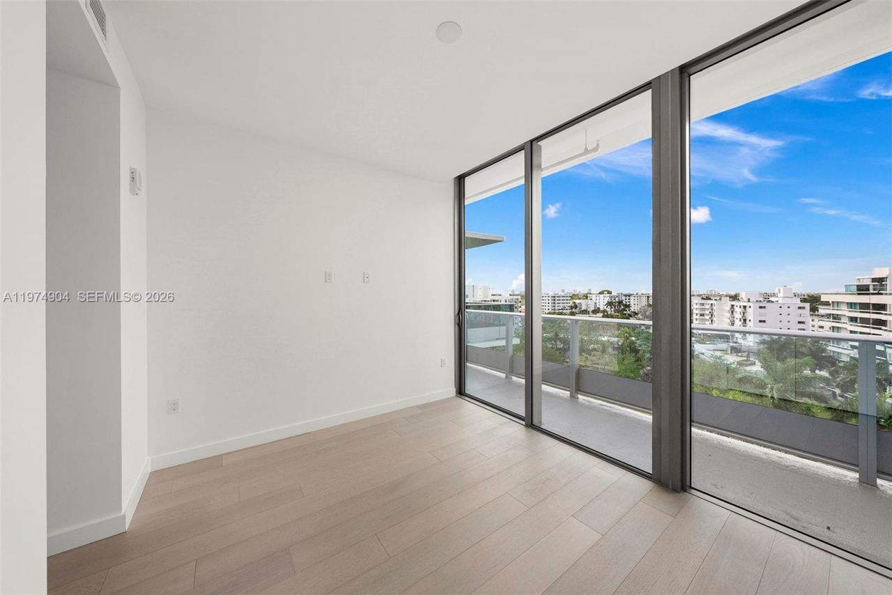 9201 E Bay Harbor Drive, Unit 805, Bay Harbor Islands, FL 33154 Photo