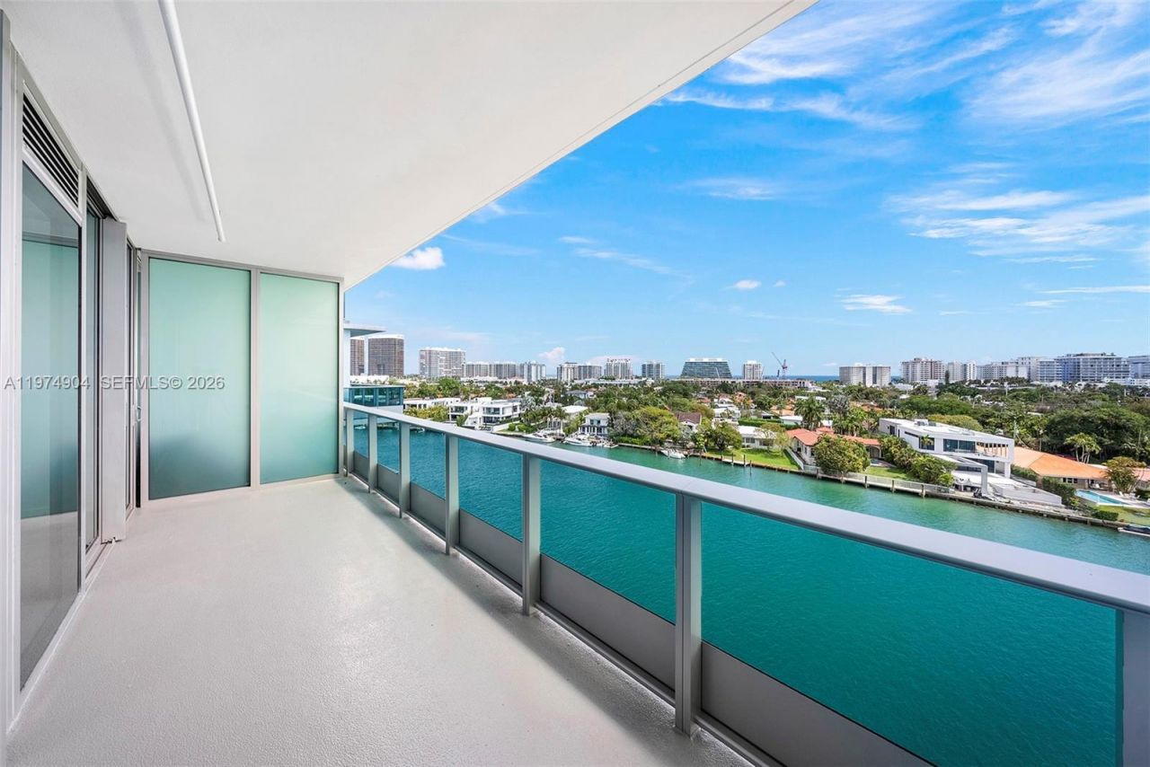 9201 E Bay Harbor Drive, Unit 805, Bay Harbor Islands, FL 33154 Photo