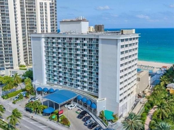 19201 COLLINS AV, Unit 432, Sunny Isles Beach, FL 33160