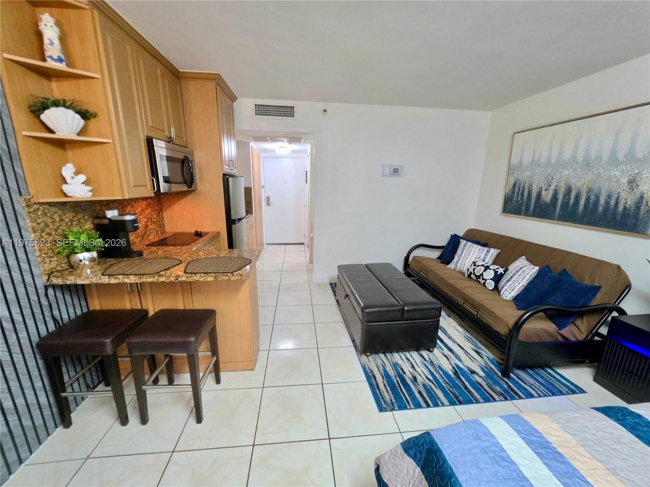 19201 Collins Av, Unit 432, Sunny Isles Beach, FL 33160 Photo