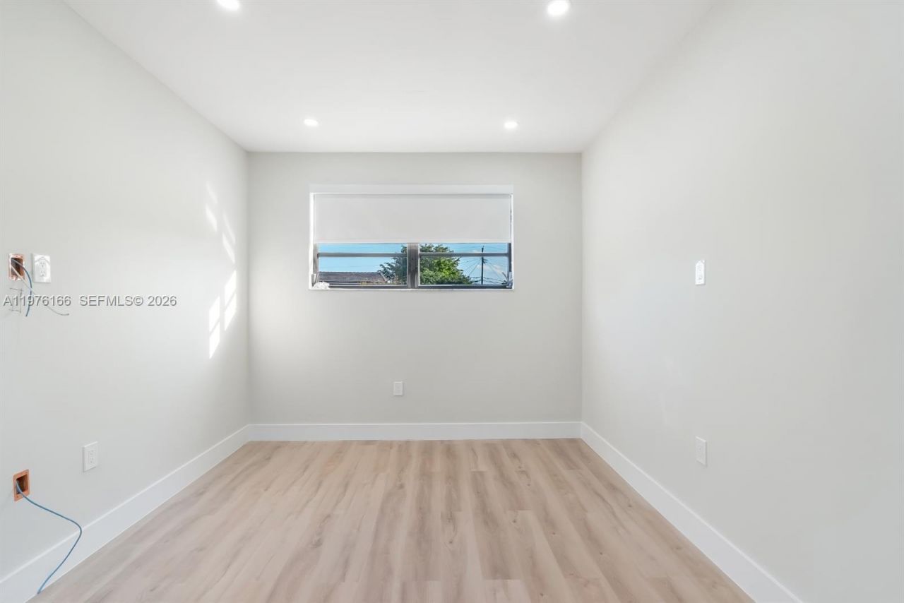 8421 SW 27th Ter, Miami, FL 33155 Photo