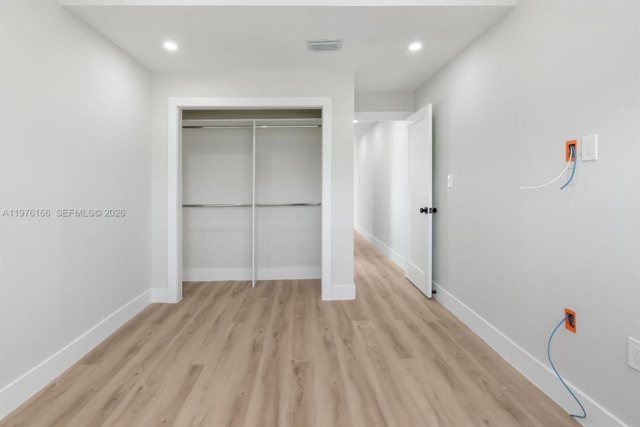 8421 SW 27th Ter, Miami, FL 33155 Photo