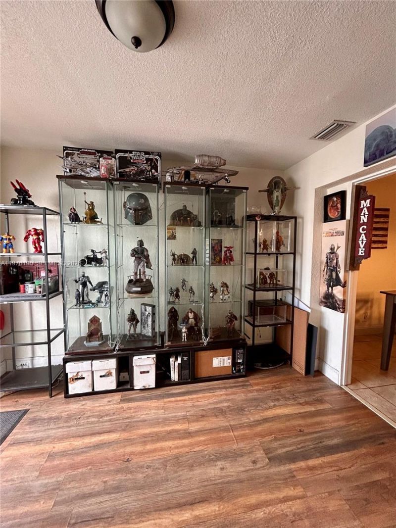 6605 NW 76th St, Tamarac, FL 33321 Photo