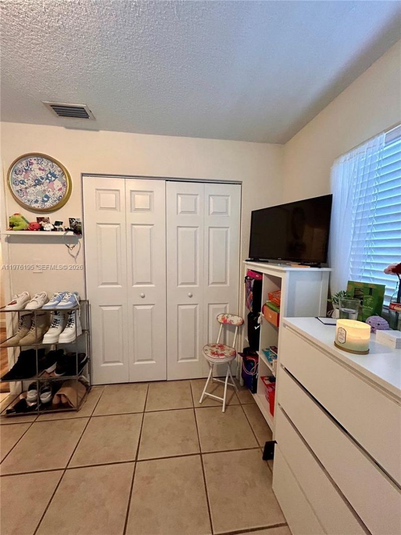 6605 NW 76th St, Tamarac, FL 33321 Photo