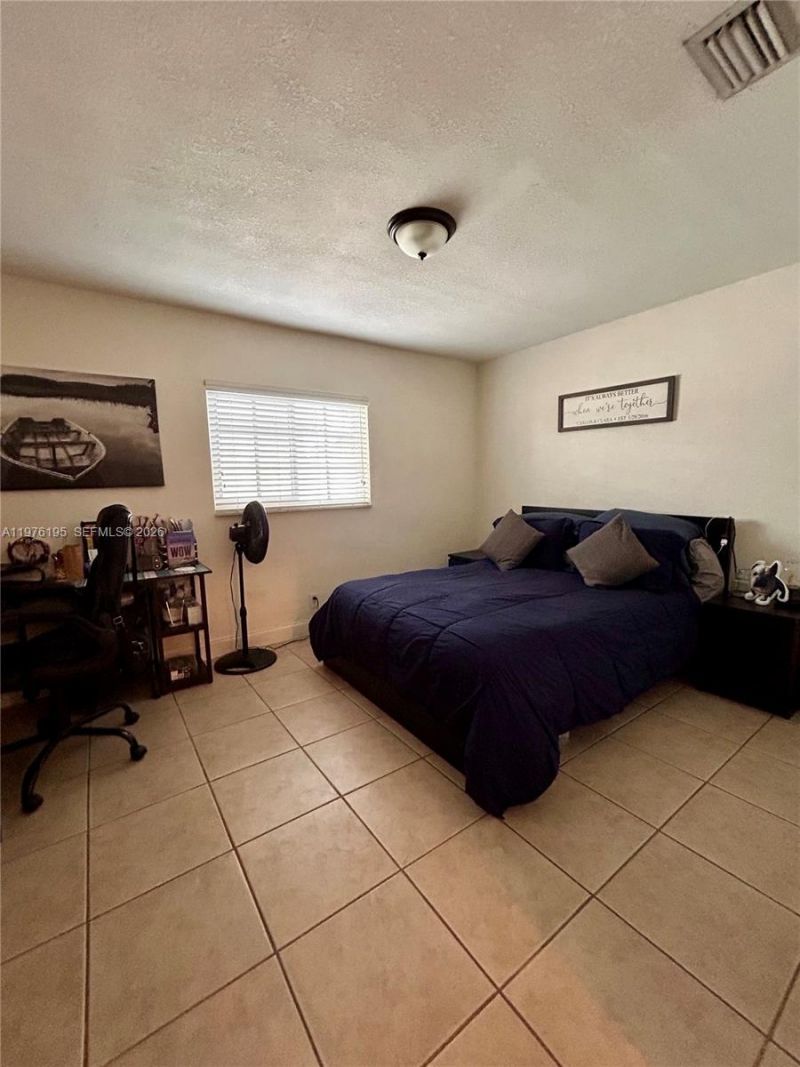 6605 NW 76th St, Tamarac, FL 33321 Photo