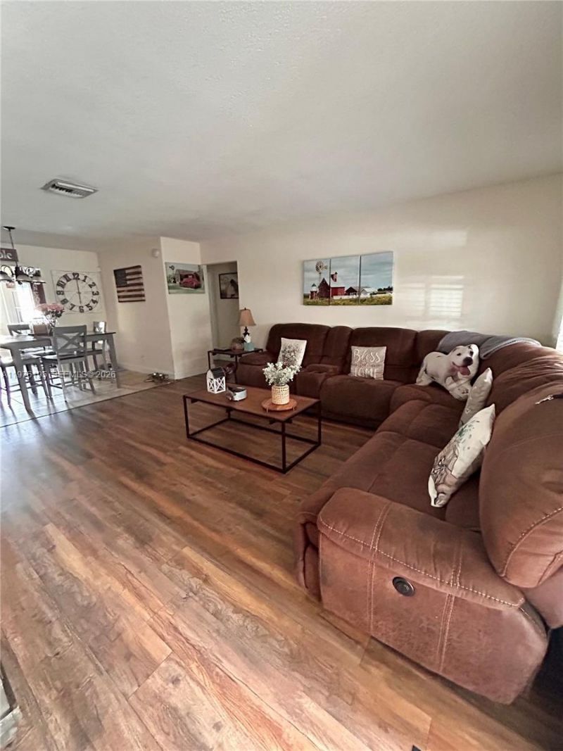 6605 NW 76th St, Tamarac, FL 33321 Photo