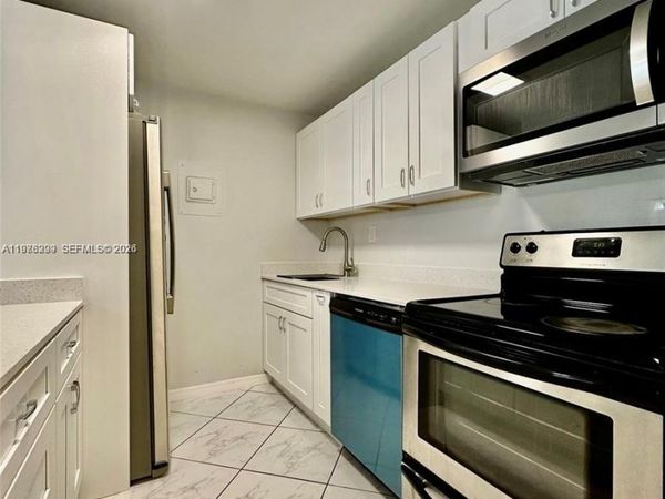 424 SW 7th St , Unit 102, Miami, FL 33130