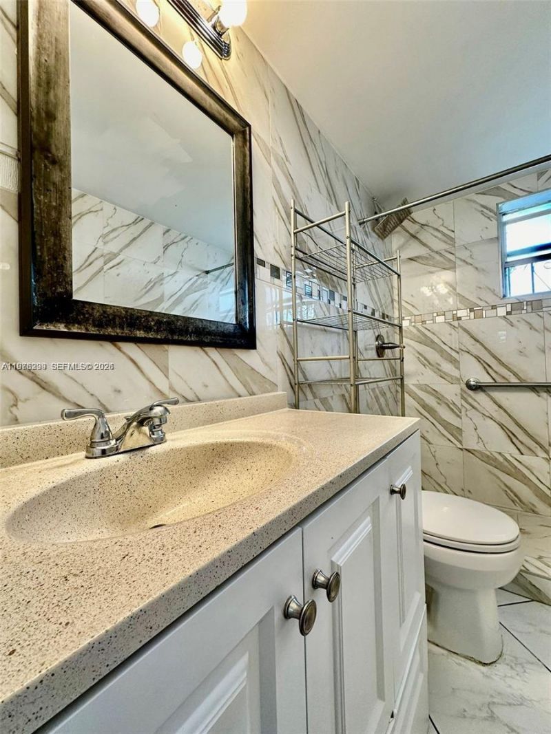 424 SW 7th St , Unit 102, Miami, FL 33130 Photo