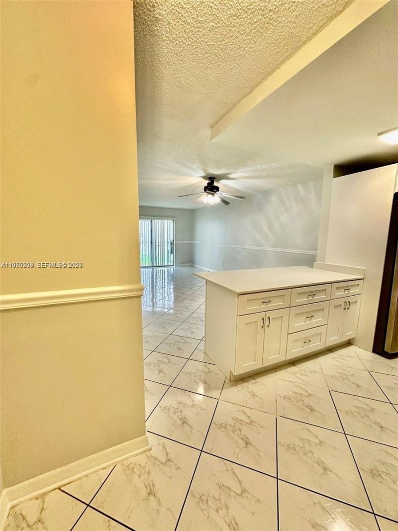 424 SW 7th St , Unit 102, Miami, FL 33130 Photo