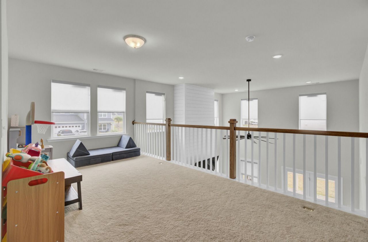 101 Lucca Drive Photo 33