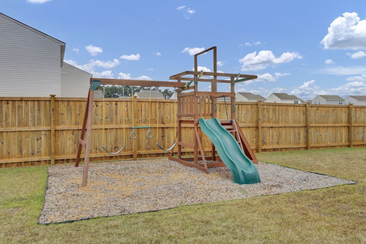 101 Lucca Drive Photo 57