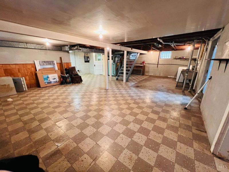 7905 Plainfield Road, Deer Park, OH 45236 Photo 21