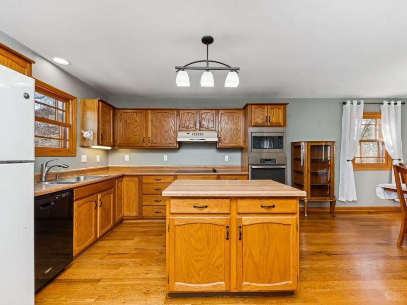 1054 Eight Mile Road, Anderson Twp, OH 45255 Photo 26