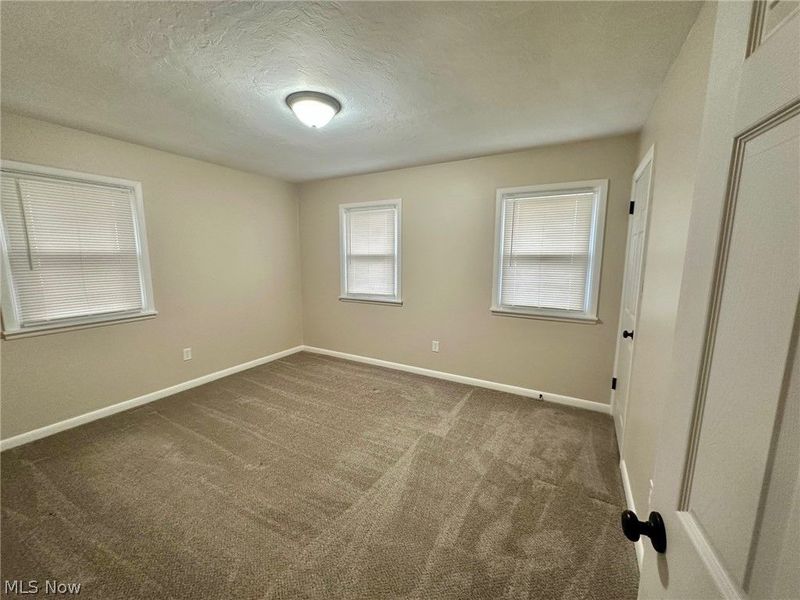 1193 Stratford, Barberton, OH 44203 Photo 6