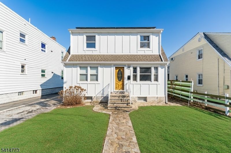 22 Schuyler Ave, Kearny, NJ 07032 Main Photo