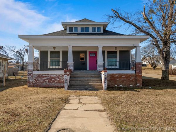 128 S Pine Street , Nowata, OK 74048
